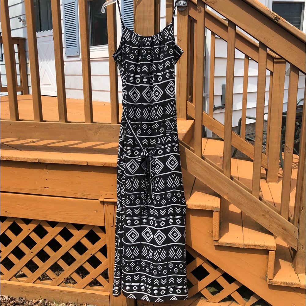 🌞Forever 21 sundress🌻sale today!